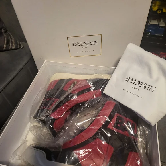 Balmain Black and Red High-Top Sneakers - Picture 8 of 10